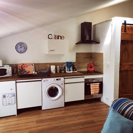 Appartement Avec Terrasse Saint-Martin-de-Brômes Eksteriør billede