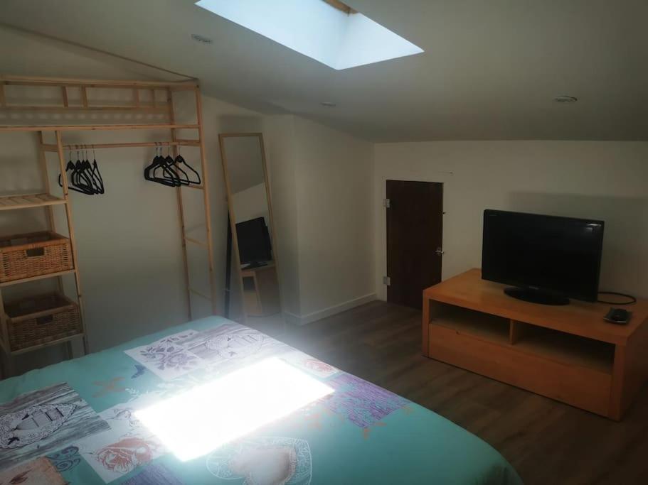 Appartement Avec Terrasse Saint-Martin-de-Brômes Eksteriør billede