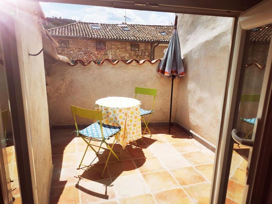 Appartement Avec Terrasse Saint-Martin-de-Brômes Eksteriør billede