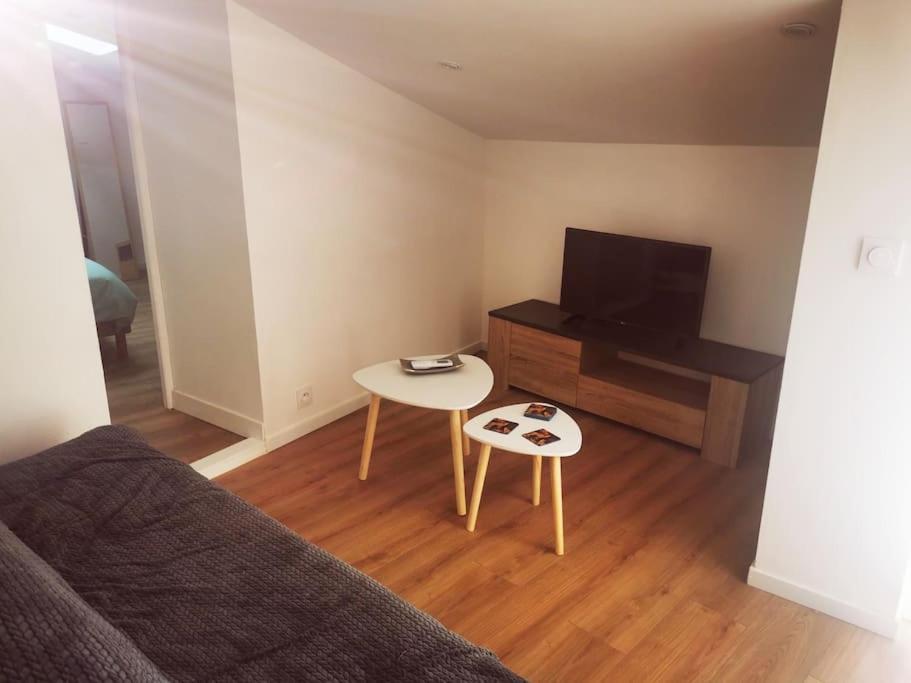 Appartement Avec Terrasse Saint-Martin-de-Brômes Eksteriør billede